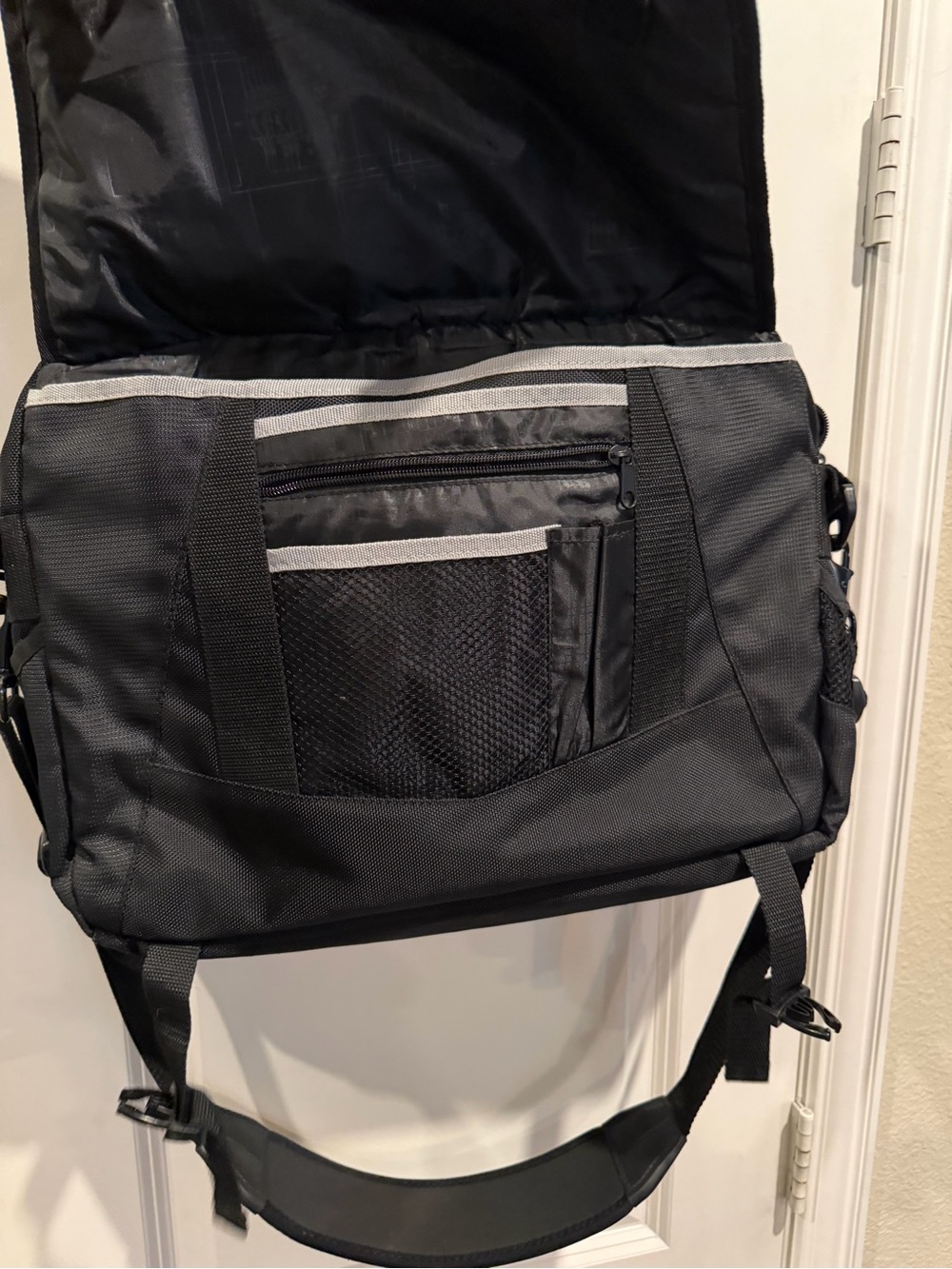OGIO Black Quilted Front Laptop Messenger - Picture 5 of 7